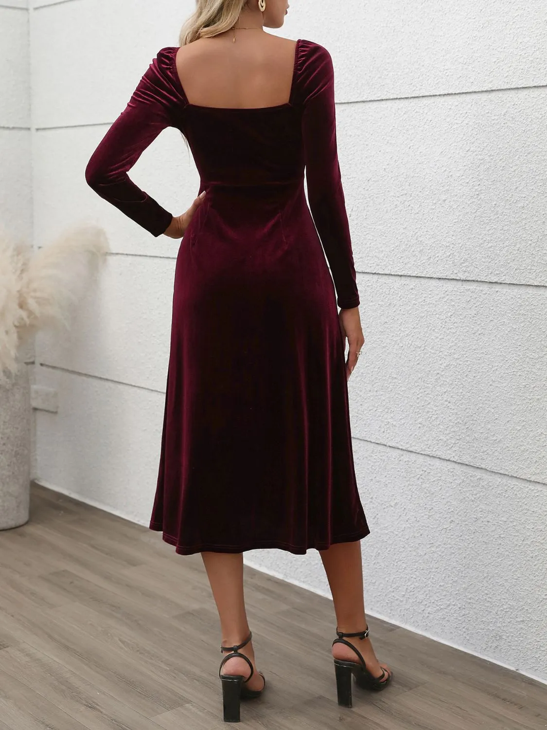 Burgundy Sweetheart Neck Long Sleeve Midi Dress | Holiday Dress