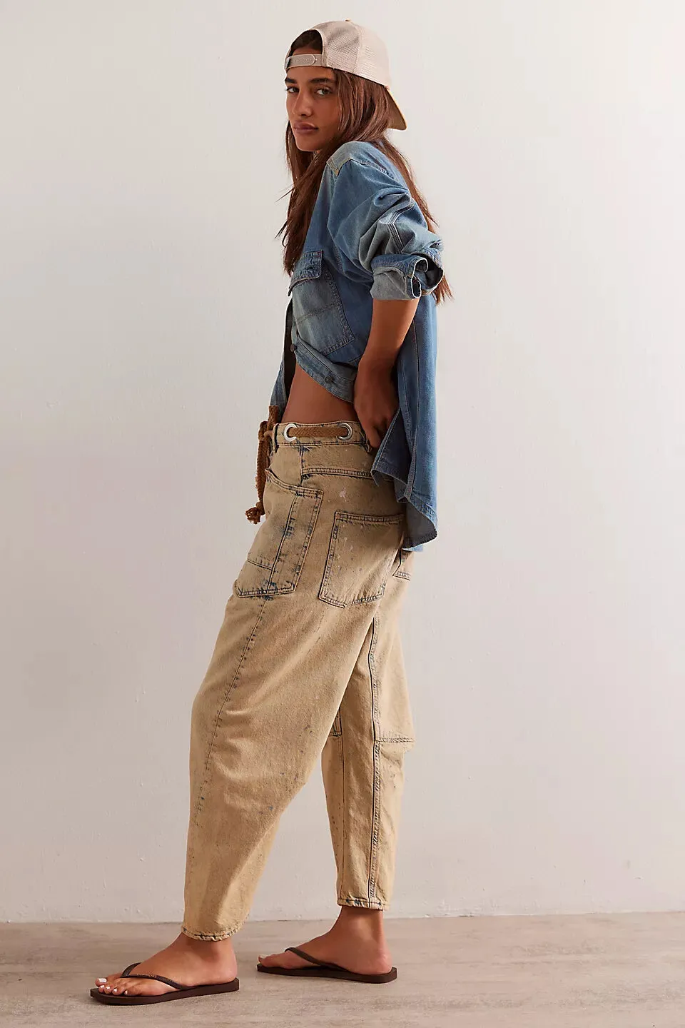 Free People Moxie Pull-On Low Slung Barrel Jeans in Cowboy