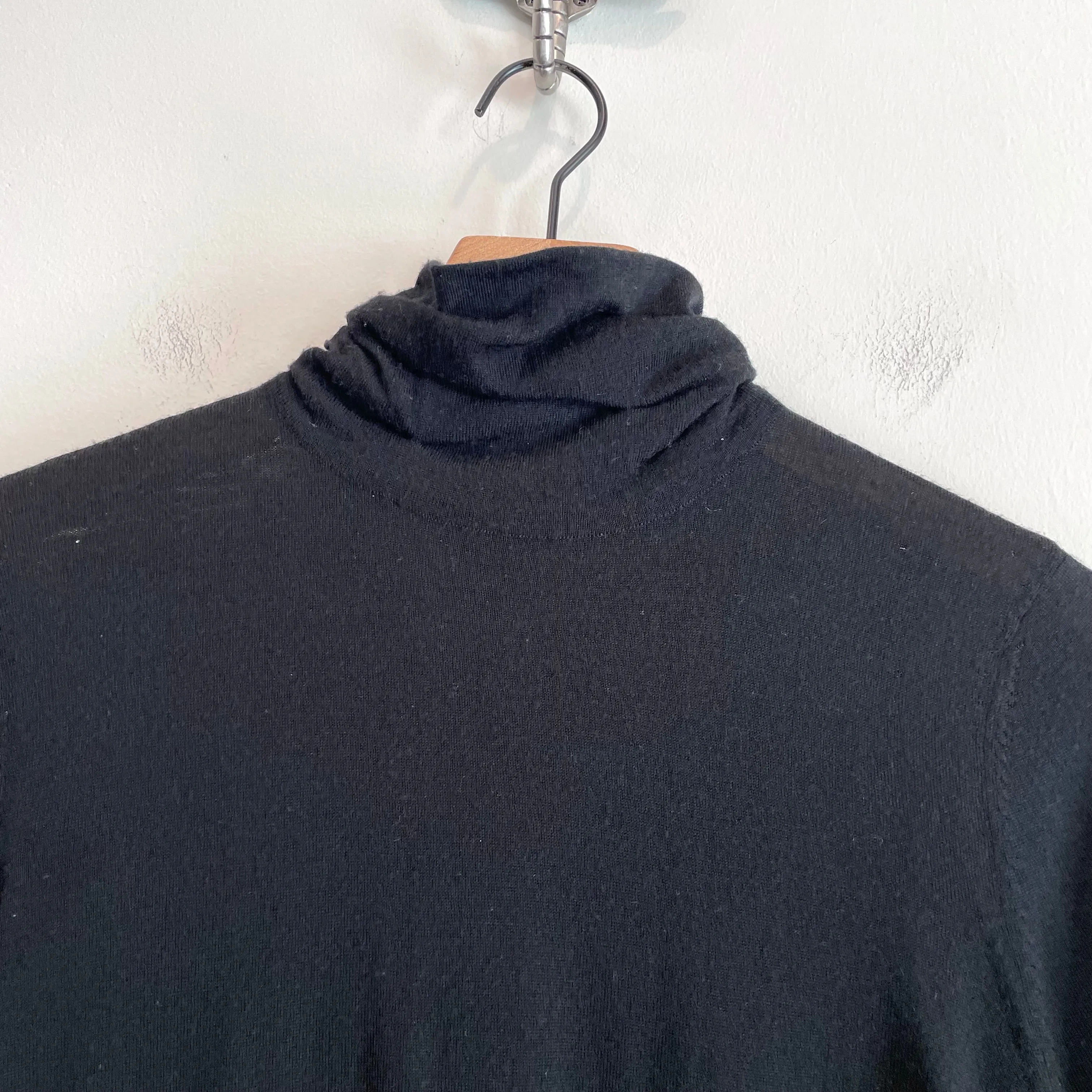 Merino Lightweight Sweater