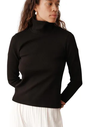 The Rib Turtleneck